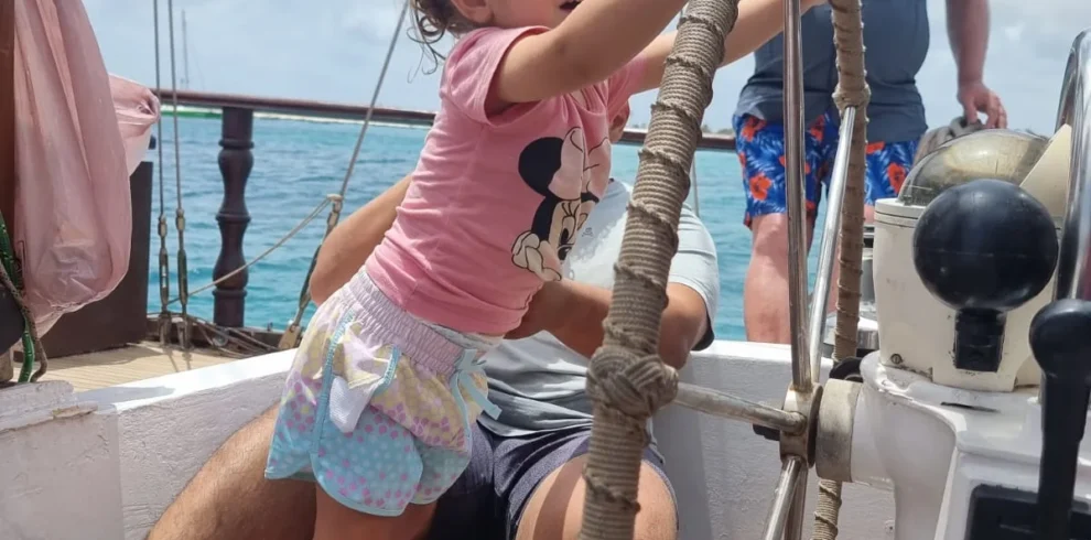 Disfruta de esta maravillosa excursion en barco con snorkeling en isla de sal cabo verde