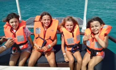 Disfruta de esta maravillosa excursion en barco con snorkeling en isla de sal cabo verde