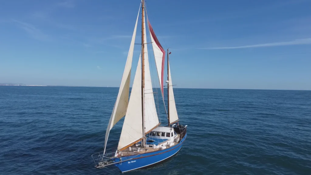 Disfruta de esta maravillosa excursion en barco con snorkeling en isla de sal cabo verde