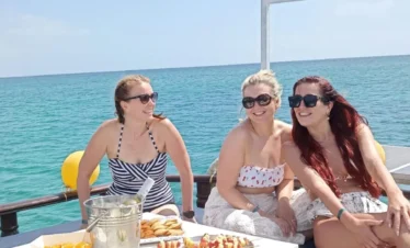 Disfruta de esta maravillosa excursion en barco con snorkeling en isla de sal cabo verde