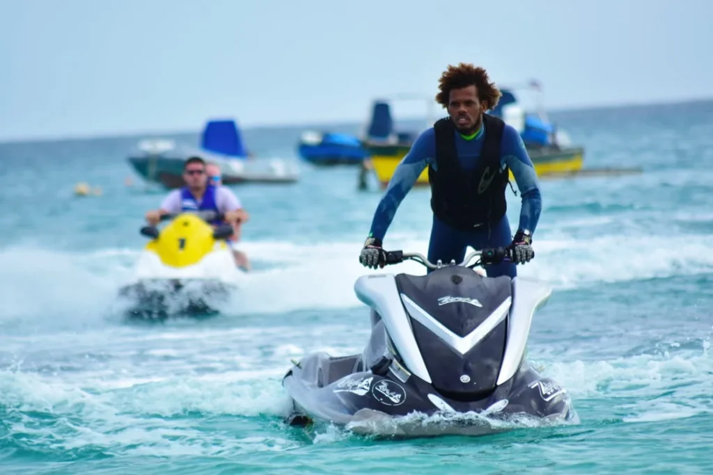 aventura inolvidable de jet ski en isla de sal