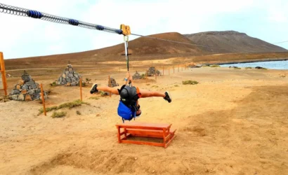 aventura en tirolina ZIPLINE en isla de sal cabo verde